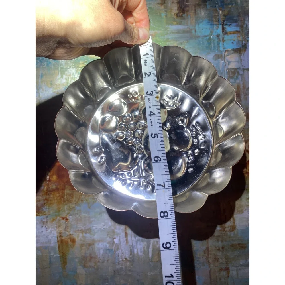 Vintage Copper Fruit Mold Scalloped Round Grapes Pear Wall Hanging Decor 7.5in